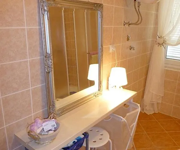 Kvesic - Azzurro Apartament Šilo
