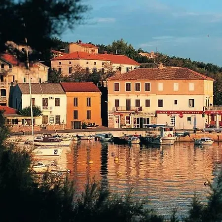 Kvesic - Azzurro Apartment Silo (Krk)