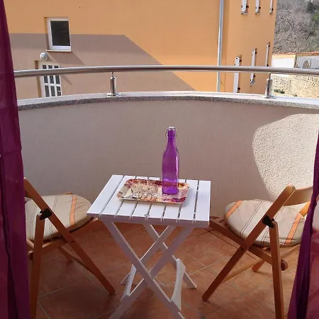 Apartment Kvesic - Azzurro Silo (Krk)