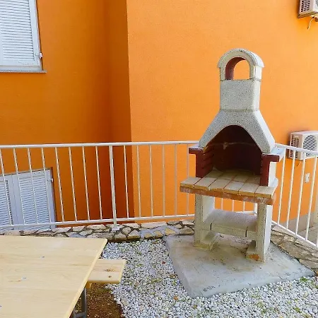 Apartment Kvesic - Azzurro *