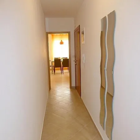 Kvesic - Azzurro Apartamento