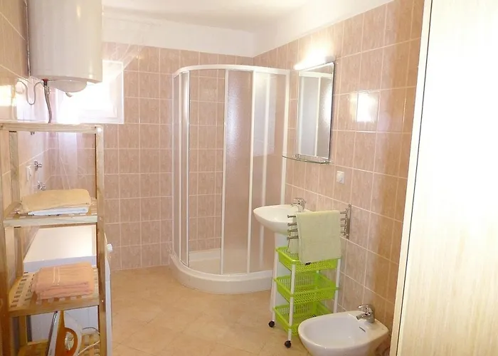 Kvesic - Azzurro Apartment *