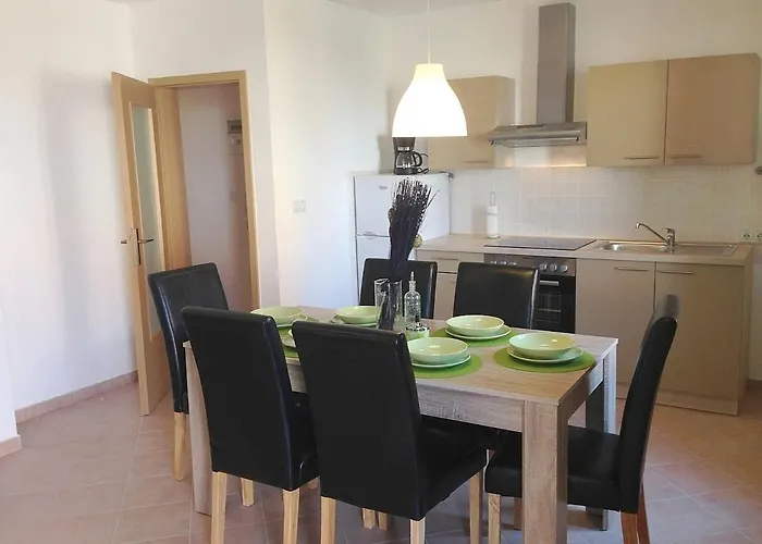Appartement Kvesic - Azzurro Šilo