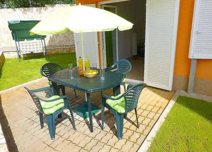 Kvesic - Azzurro Apartment