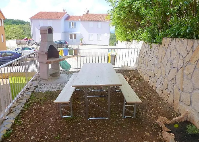 Apartment Kvesic - Azzurro Šilo