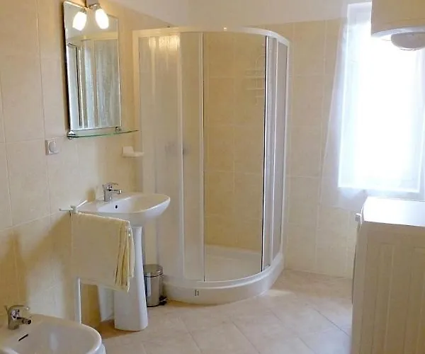 Apartment Kvesic - Azzurro