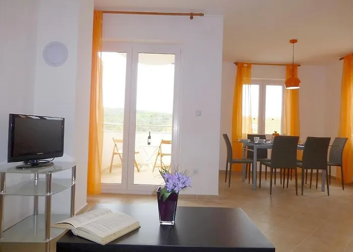 Apartment Kvesic - Azzurro Šilo